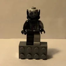 LEGO Star Wars Darth Vader Battle Damaged SW0185 Force Unleashed Minifigure