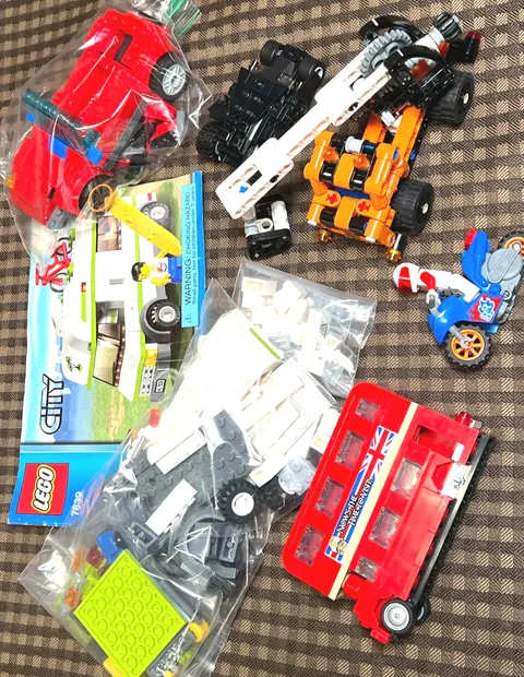 Lot of Incomplete Lego Sets Batman Bus Motorcycle Camper Car Technic Crane