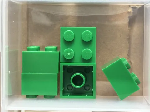 LEGO Parts - Green Brick 2 x 2 - No 3003 - QTY 5