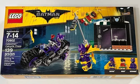LEGO The LEGO Batman Movie: Catwoman Catcycle Chase (70902) New in Box RETIRED