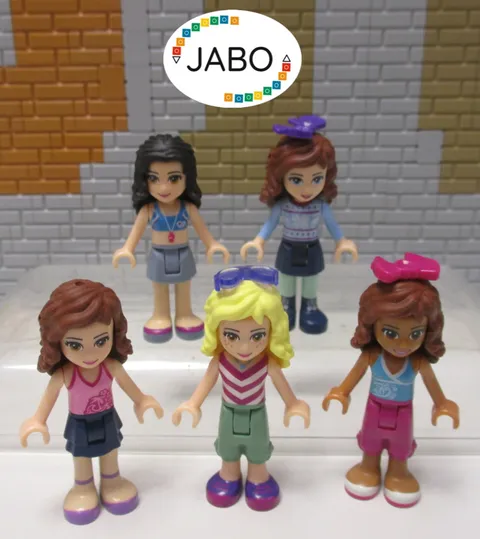 ( T10 / 1 / 9 ) Lego Friends 5 figures minifigures
