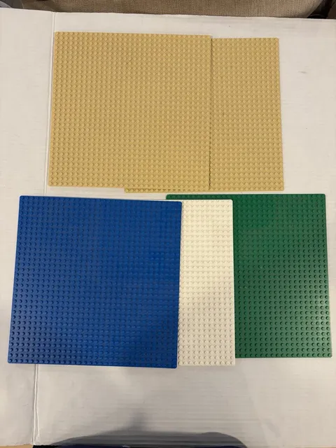 LEGO Baseplate Lot 5x: Baseplates 32x32 Green White Blue & Tan 10714