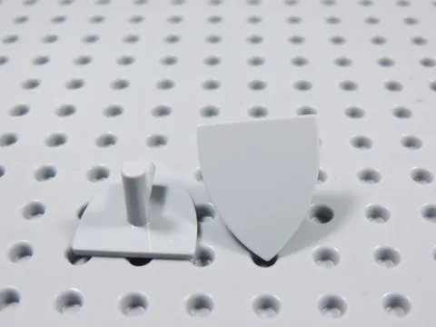 LEGO Lot of 2 Light Bluish Gray Blank Plain Triangular Shield Armor Minifig BJ