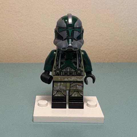 LEGO Star Wars Minifigure Clone Commander Gree Minifigure sW1003