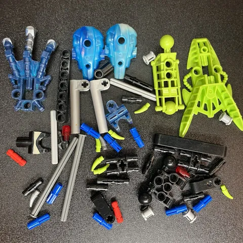 Rare Exclusive LEGO Bionicle 8935 Nocturn Parts, blue marble lime silver pieces