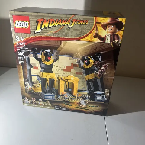 LEGO Indiana Jones: Escape From the Lost Tomb (77013)