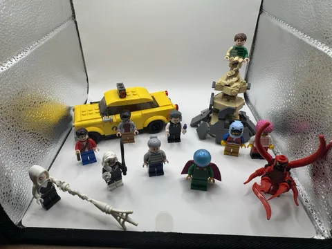 HUGE Marvel Lego Minifigs Daily Bugle 76178 w/ Taxi And Sandman!