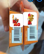 LEGO Minifigures Minifigure Red Uniform Tuba & Accessories It unopened