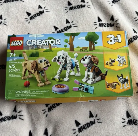 NEW IN BOX LEGO Creator 3 in 1 Adorable Dogs 31137 Complete Set 475 Pieces