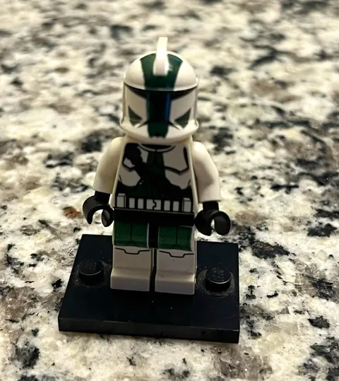 LEGO Star Wars Clone Trooper Minifigure w/ Helmet & Black Display Stand