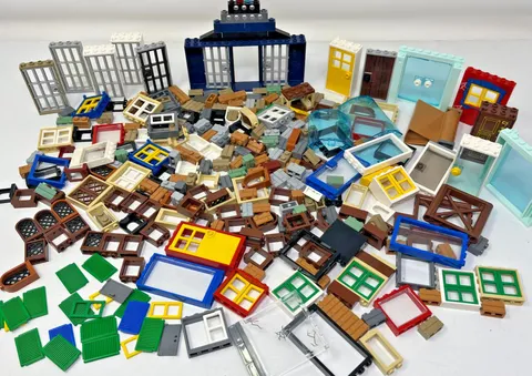 LEGO LOT OF 290 ARCHITECTURAL PARTS-DOORS WINDOWS BRICKS JAIL DOORS SHUTTERS ETC