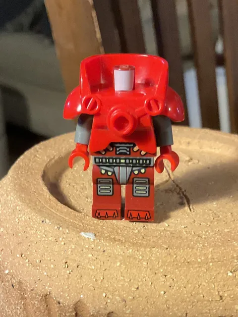 LEGO Parts for Ultra Agents Infearno Minifigure uagt009 - Legs, Torso & Armor