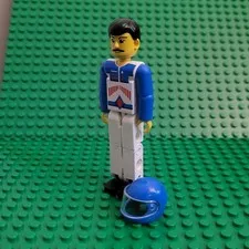 LEGO Technic Racing Minifigure With White Shirt Blue Helmet For Set 8223 (1996)