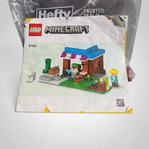 LEGO Minecraft (21184) The Bakery - Complete With Instructions