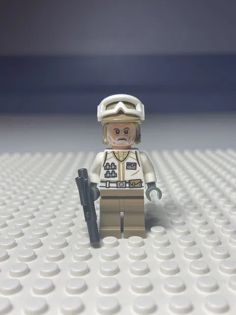Lego Hoth Rebel Trooper Minifigure White Uniform Star Wars 75241 sw1014