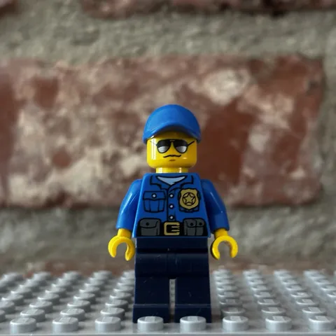 LEGO City Police Officer minifigure cty0465