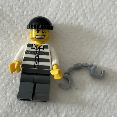 2005 Lego City Police Prisoner 50380 Mini Figure & Handcuffs Gold Tooth Cty0007