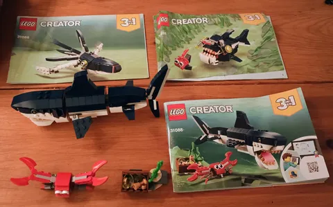 LEGO Creator 3 in 1 Deep Sea Creatures 31088 Shark Squid Complete Manuals