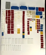 samsonite lego lot 70s old Lego with battery boxes bricks and waffle plates