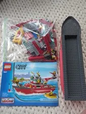 LEGO CITY: Fire Boat (7207)