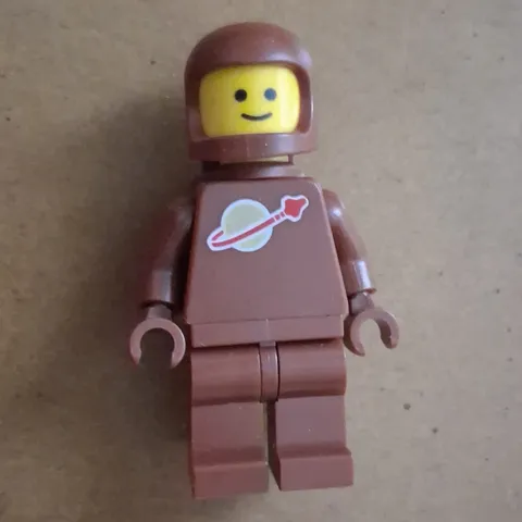 LEGO Classic Space Brown Spaceman Minifigure w/ Helmet & Airtanks sp012