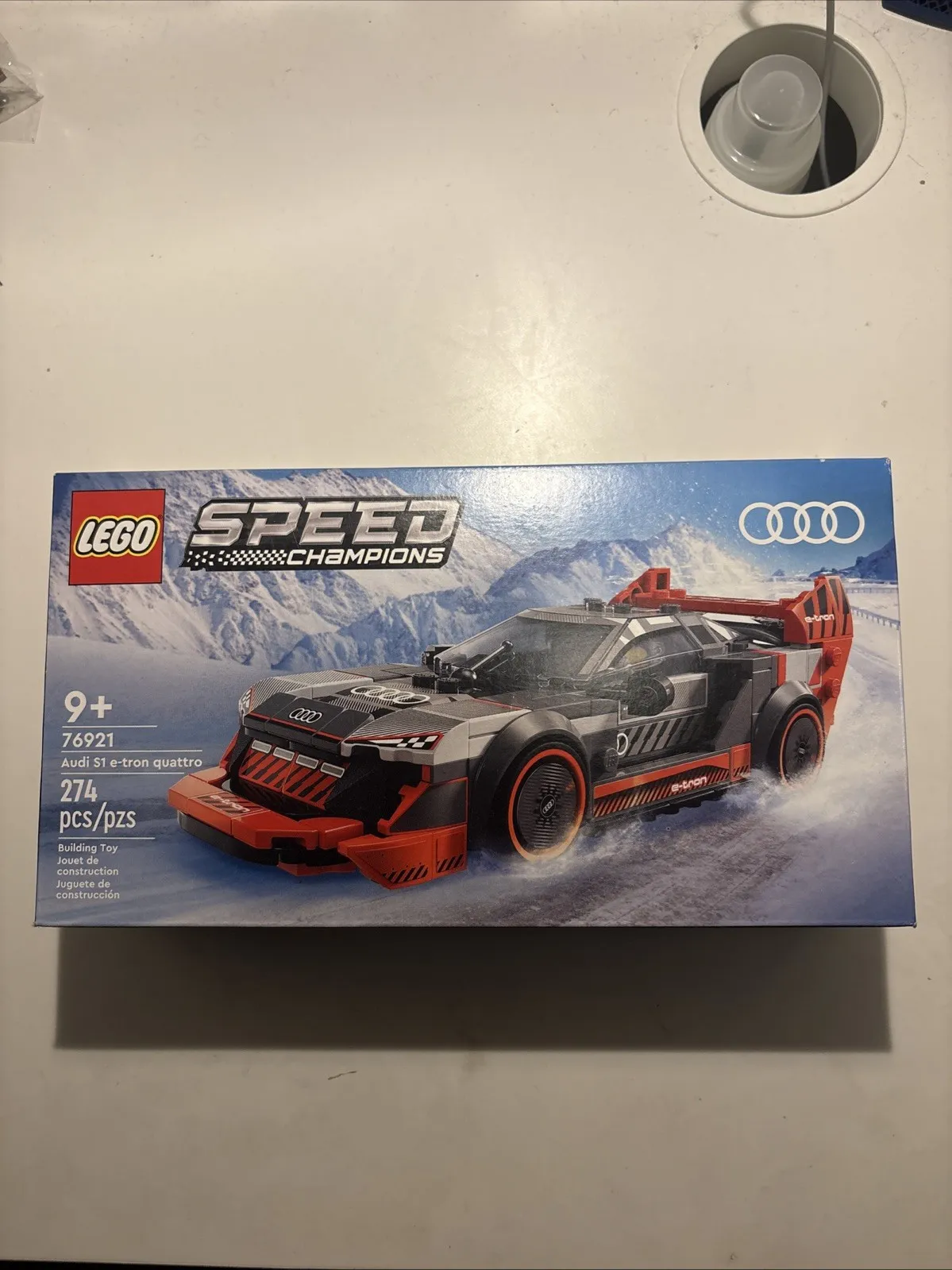 LEGO SPEED CHAMPIONS: Audi S1 E-Tron Quattro Race Car (76921)