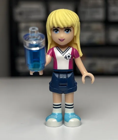 LEGO Friends Stephanie Minifigure Doll Dark Blue Shorts Soccer Jersey Frnd0232