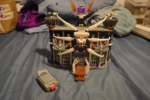 LEGO NINJAGO Lord Garmadons castle, set only