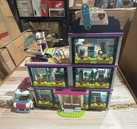 LEGO Friends Heartlake Hospital 3315 871pc Complete Set No Box Olivia