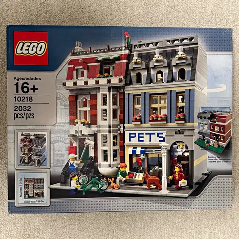 LEGO Creator Expert 10218 Pet Shop Modular Buildings 2032pcs 16+ Box