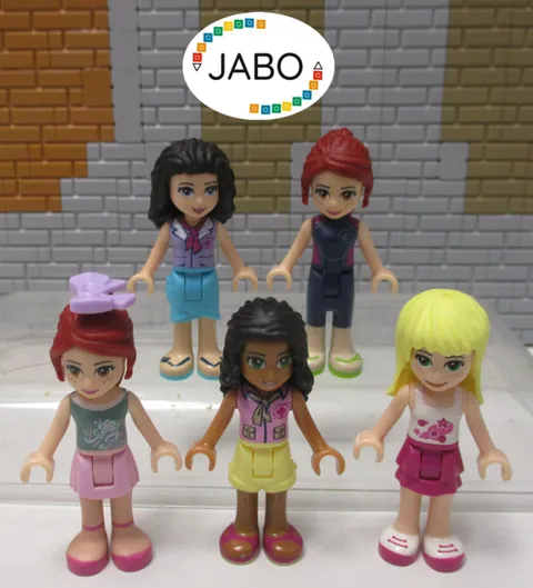 ( T10 / 1 / 7 ) Lego Friends 5 figures minifigures