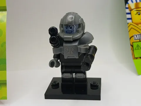 LEGO Minifigure series 13 Galaxy Trooper Complete