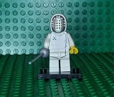 LEGO Series 13 Fencee Minifigure 71008