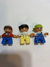 Lego Duplo Group #2 Figures