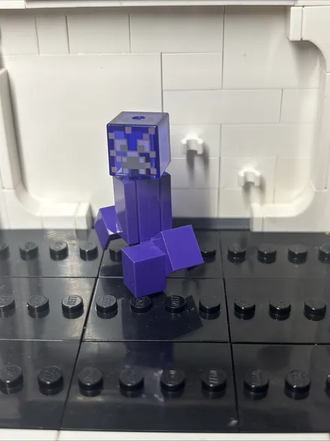 LEGO Minecraft Enchanted Creeper Purple Minifigure - min100  21176