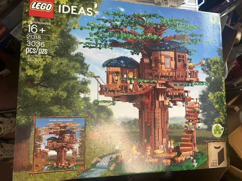 Brand NEW! MISB LEGO Ideas: Tree House (21318) Retired Set
