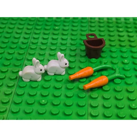 LEGO White Bunny Rabbit - 2 Ct