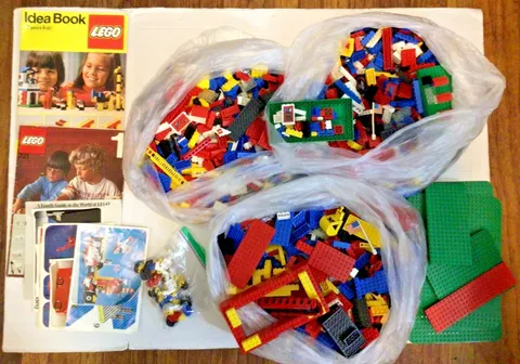 Vintage 1970's LEGO Lot Bricks & Parts Mixed Pieces Homemaker Figures 17+ lbs