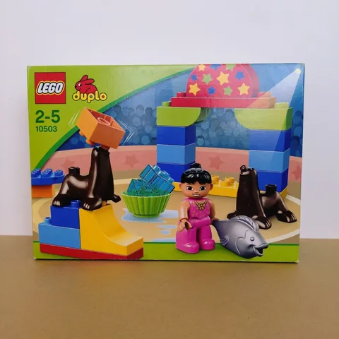 LEGO DUPLO 10503 Circus Aquarium Sea Creature Figure Block Set