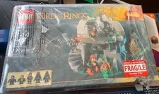 LEGO The Lord of the Rings: Attack on Weathertop (9472) SEALED  Shipping Damage