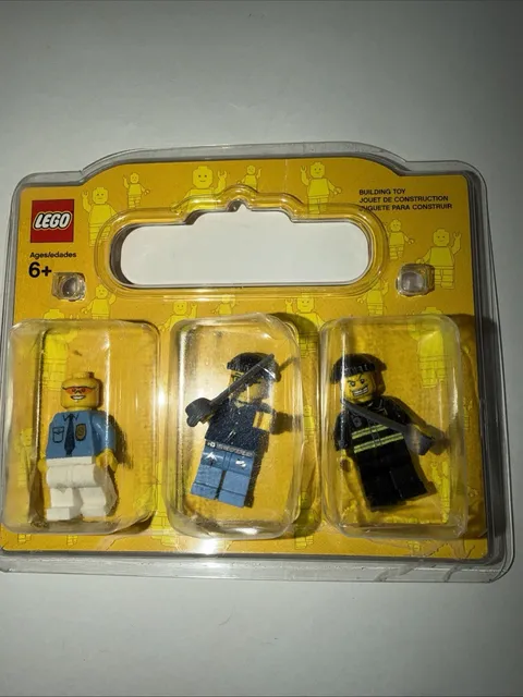 LEGO Store Lot 852766 Build a Minifigure Pack w/ 3 Mini Figures Opened