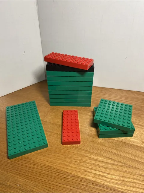 LEGO Bulk Lot 15 Vintage THICK GREEN RED BLACK PLATES 4x10 4x12 8x8 8x16