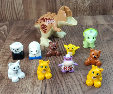 Lego Duplo Zoo Farm Animals and Dinosaur Lot of 11 Figures