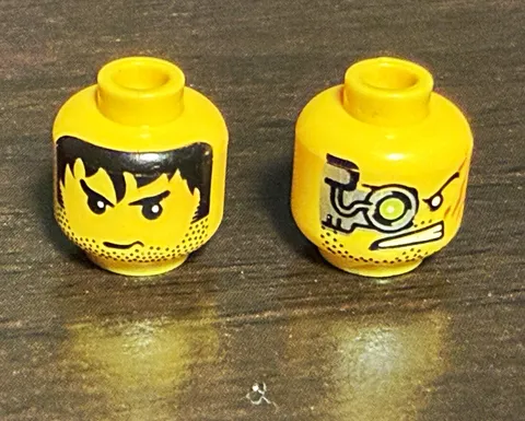 LEGO Vintage Minifigure Head Lot of 2