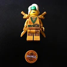 LEGO NINJAGO Gold Ninja Lloyd 10 year Minifig