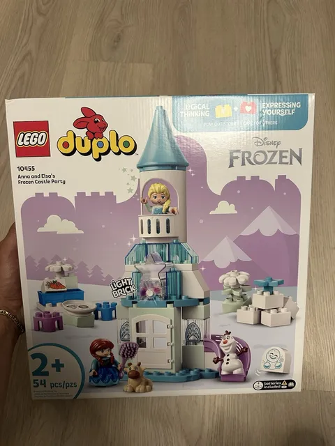 LEGO DUPLO Disney’s Anna and Elsa’s Frozen Castle Party