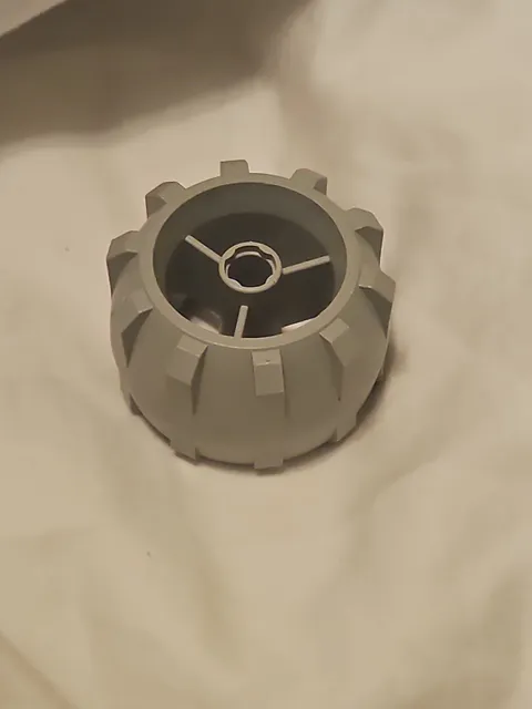 LEGO 30324 Light Gray Hard Plastic Spoked Wheel