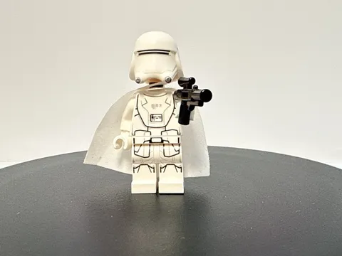 Lego First Order Snowtrooper 75249? with Cape Episode 9 Star Wars Minifigure