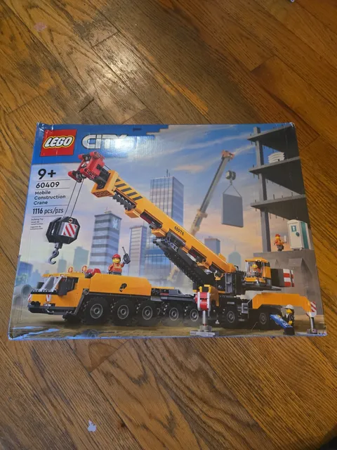 LEGO City 60409 Yellow Mobile Construction Crane — New Sealed Free Ship