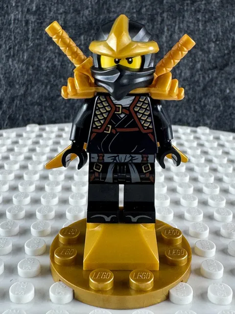 LEGO Ninjago Cole ZX NJO0039 Gold Armor Swords Mixed Parts Retired Minifigure